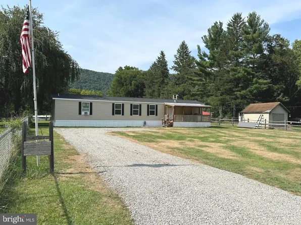 241 E Main St, Kitzmiller, MD 21538