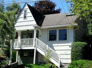 7329 20th Ave NE, Seattle, WA 98115