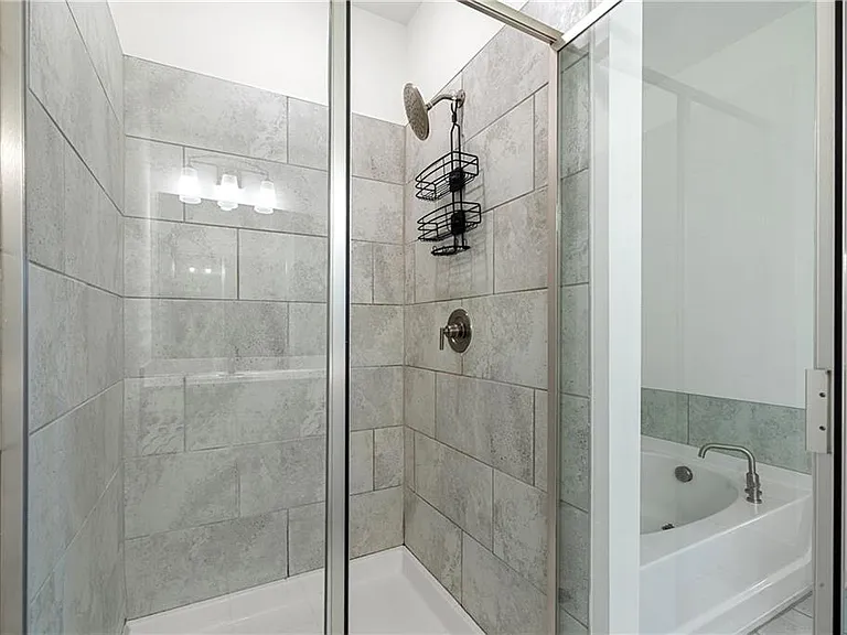 307 Danville Ave — Photo 20