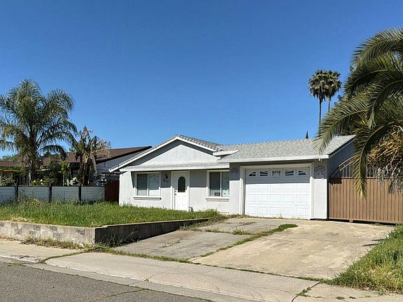2nd image of 7817 Lakeport Cir