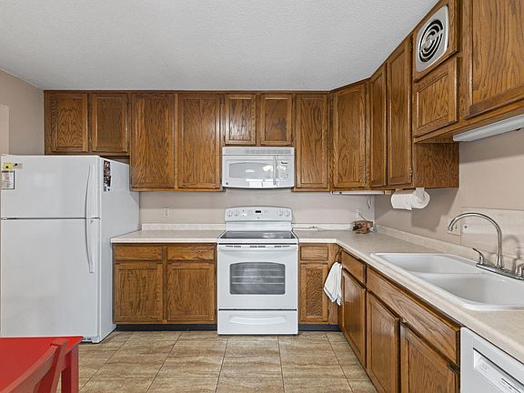 4th image of 6615 Lake Shore Dr S APT 1009