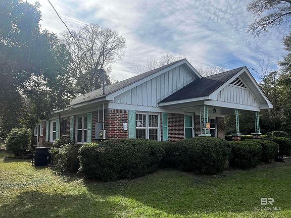 3rd image of 5055 Overlook Rd