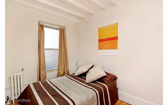 Rented by Douglas Elliman | media 14