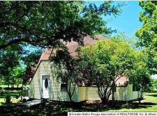 39315 David Dr, Prairieville, LA 70769