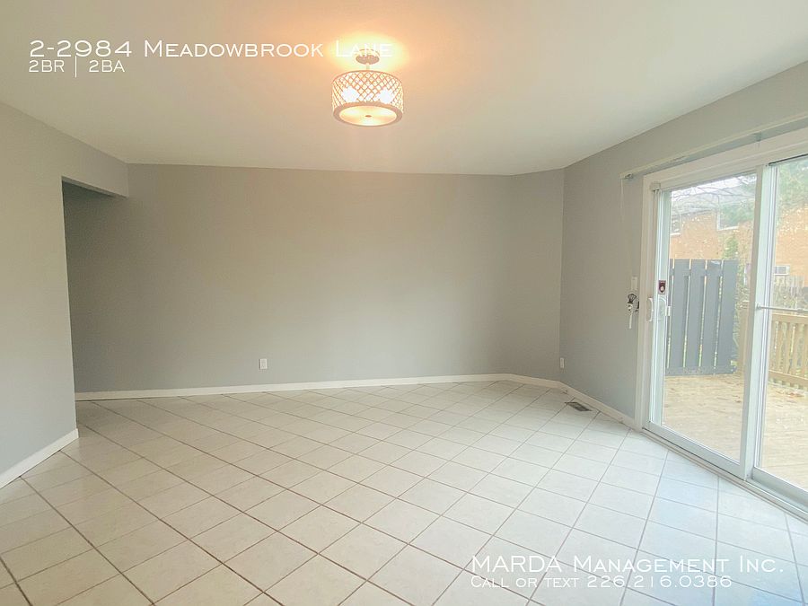 1st image of 2984 Meadowbrook Ln #2