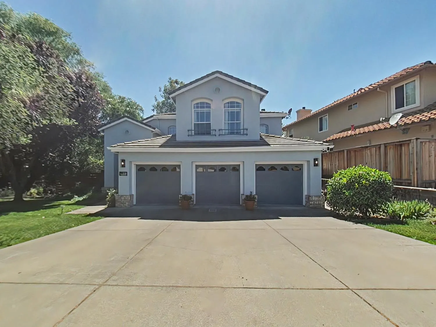 3116 Sceptre Dr photo 1