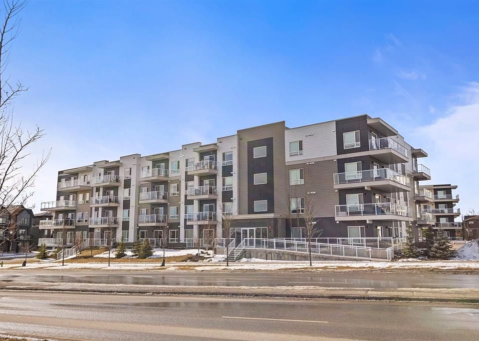 1st image of 220 E Seton Grv SE #1411