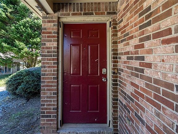 4th image of 1106 Brookstone Rd