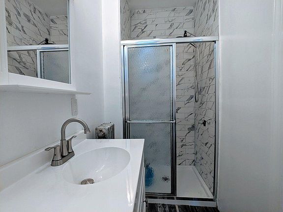 4th image of 7532 62nd St #2