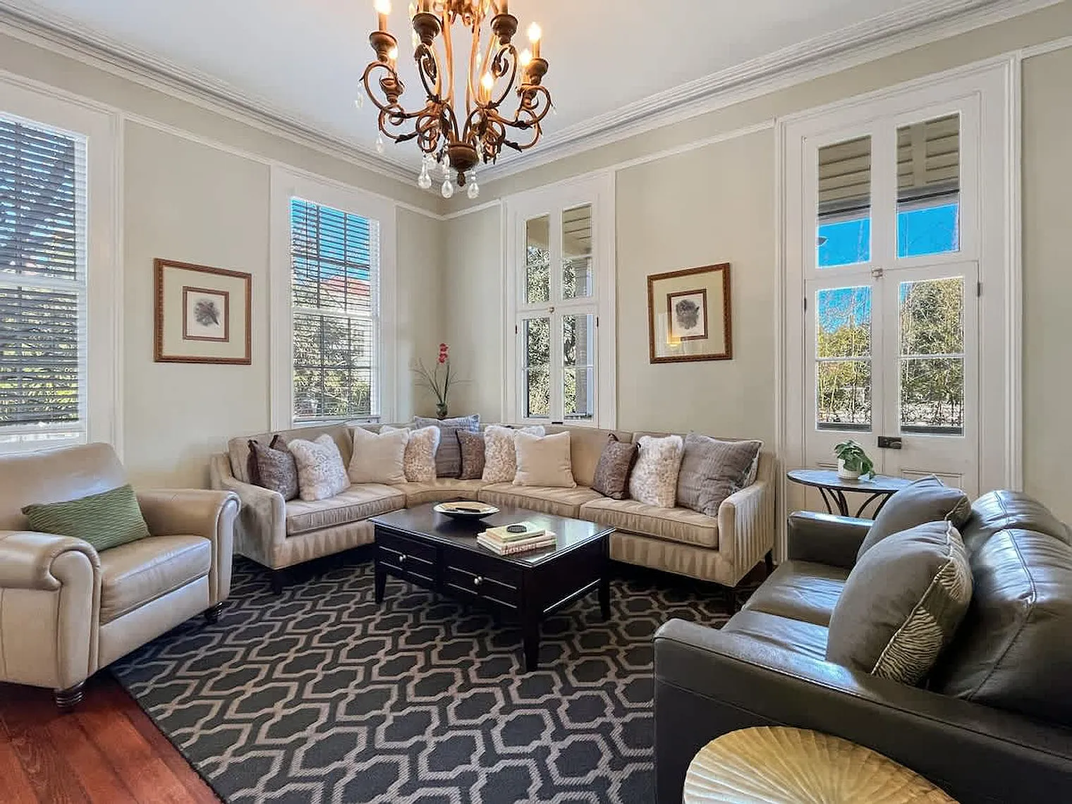 4 bed, 5.0 bath, $14,039 — Photo 3