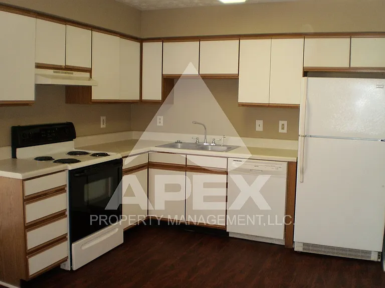 9130 Cedarpark Ln — Photo 10