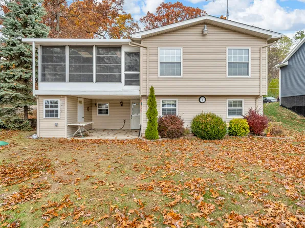 119 Nottingham Dr, Brooklyn, MI 49230