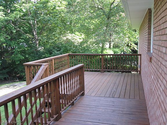 3rd image of 437 Golf Dr SE