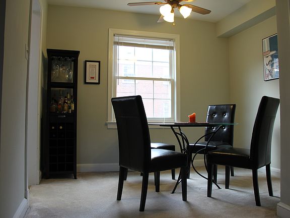 2nd image of 2513 Arlington Blvd APT 101