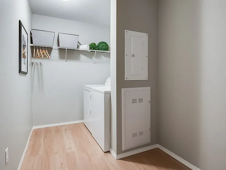 404 McConachie Way NW — Photo 8