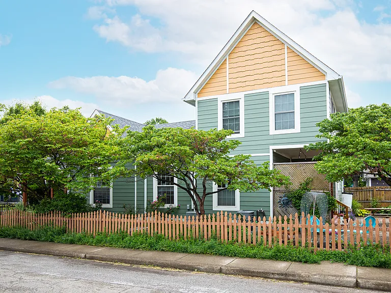 1502 Woodlawn Ave — Photo 46