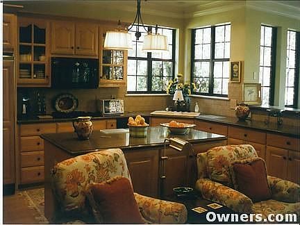 4th image of 4104 Pinecreek Dr