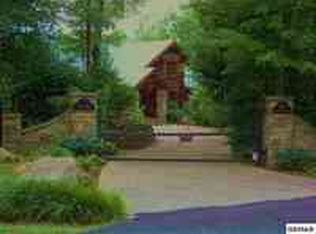 240 Ball Mountain Ln, Gatlinburg, TN 37738