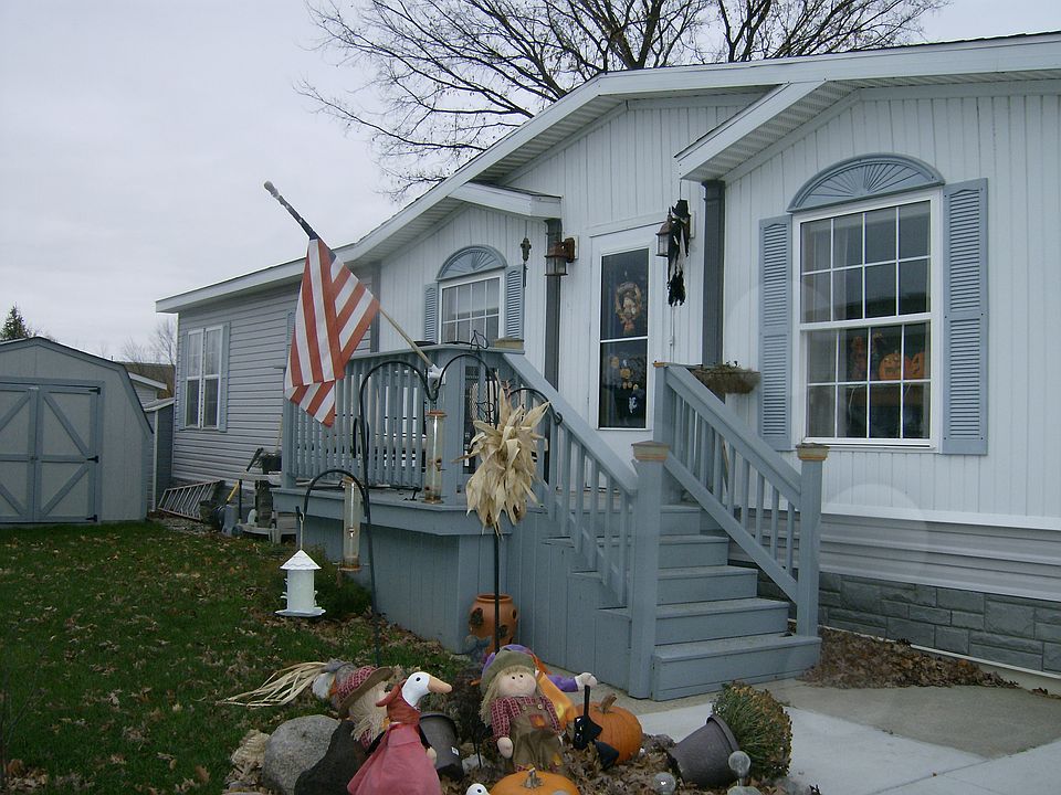 1st image of 11423 N Lake Dr