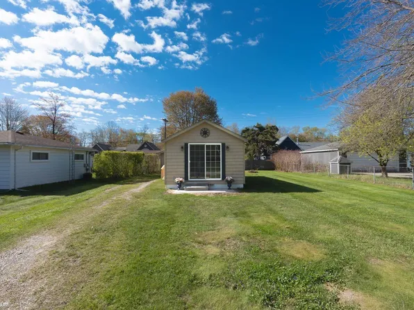 7340 Willow Ct, Lexington, MI 48450