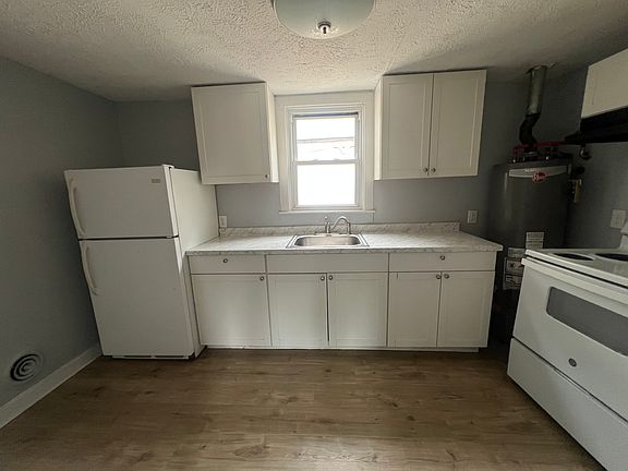 2nd image of 4228 1/2 Allmond Ave #2
