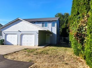 812 N Douglas St, Cottage Grove, OR 97424