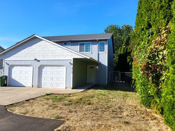 812 N Douglas Ave