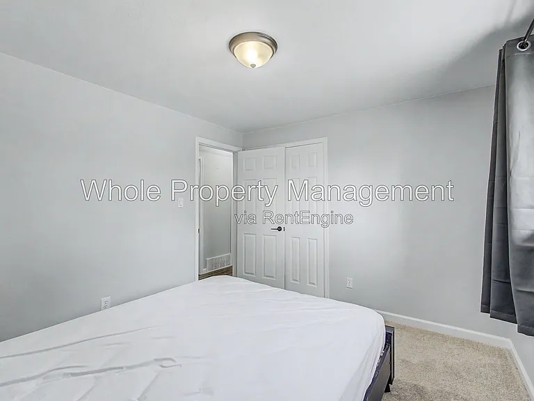 3404 S Clinton Ct — Photo 11