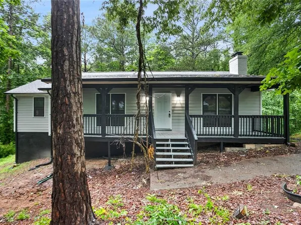 6032 Lakeshore Dr SE, Mableton, GA 30126
