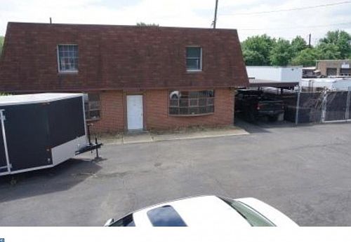 3rd image of 337 Philmont Ave