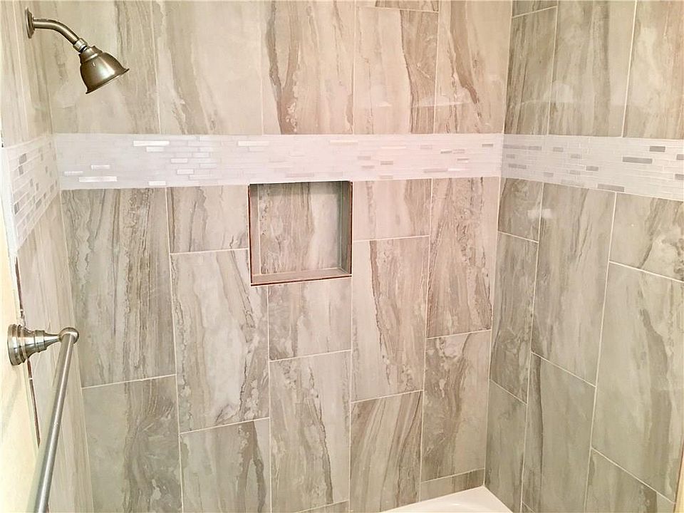 1st image of 2418 Claremont Dr