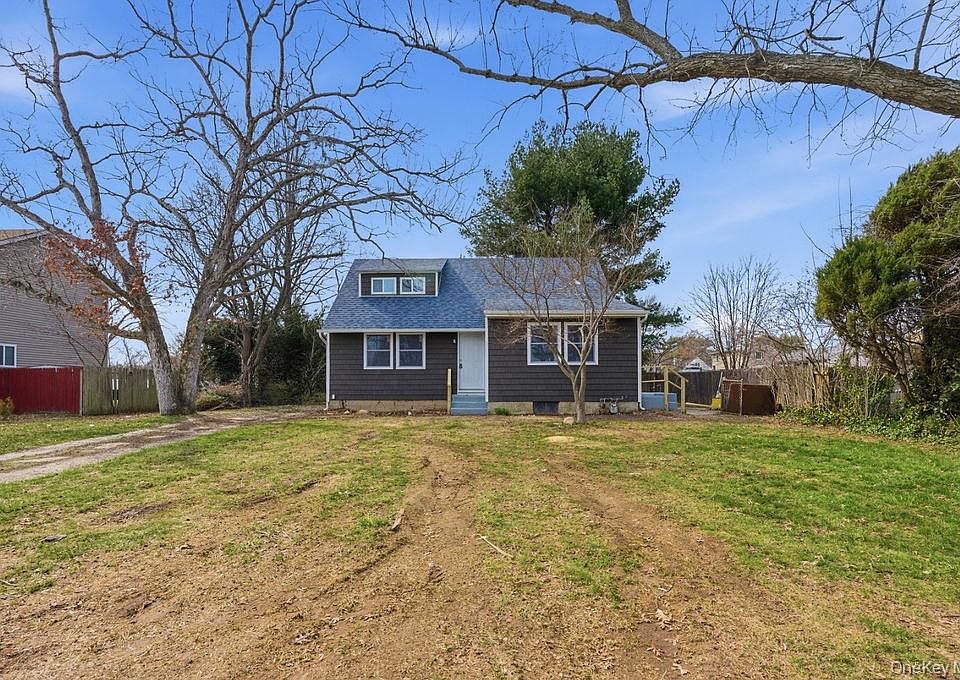 1st image of 45 Meadowbrook Drive