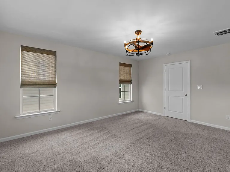 241 Pear Blossom Pkwy — Photo 12