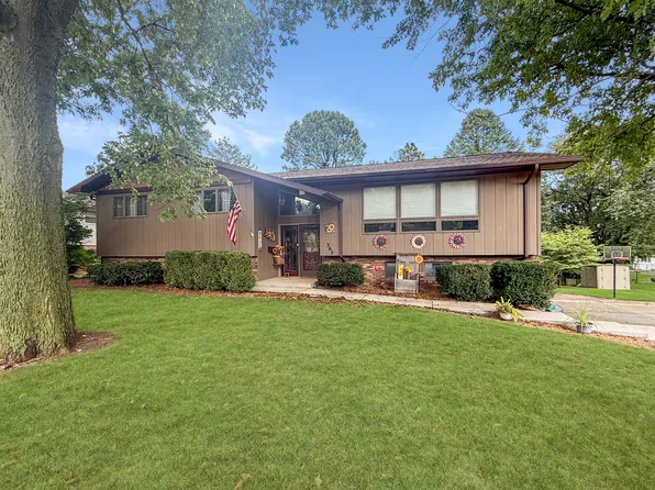 365 Highland Dr, Rantoul, IL 61866
