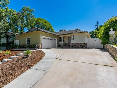11012 Rhodesia Ave, Sunland, CA, 91040
