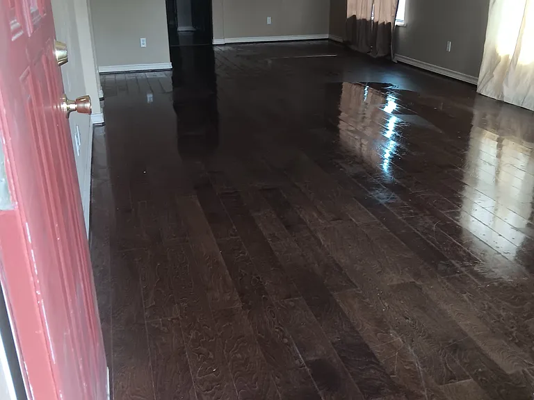 412 W Van Week St — Photo 15