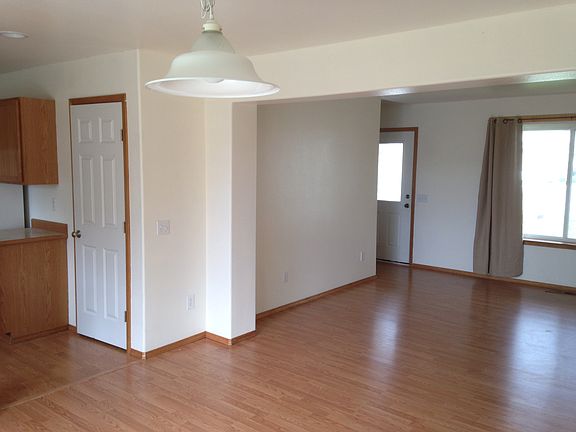 Open living/dining room