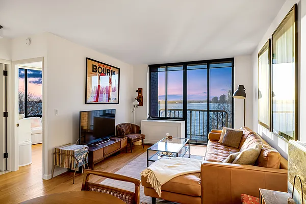 Sold by Compass | media 1