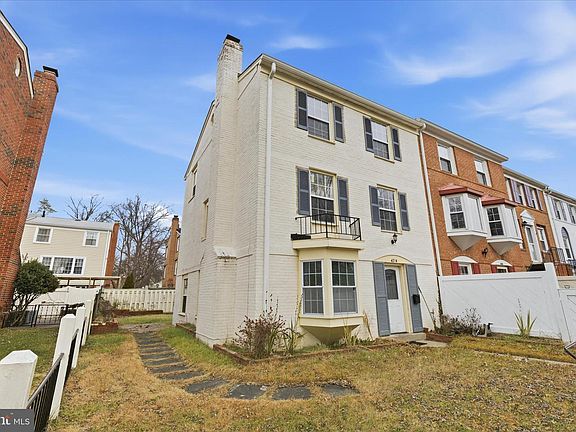 3rd image of 4314 Gramercy Cir