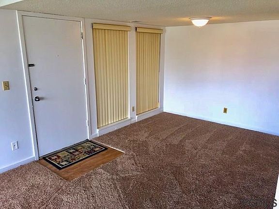 3rd image of 46 Club House Dr APT 101