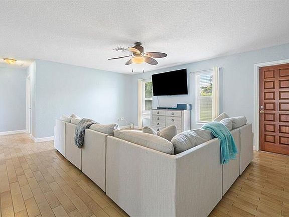4th image of 2513 Sundown Ln