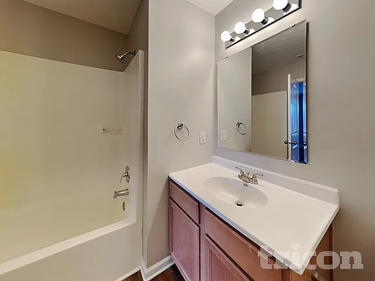 7335 Mosaic Dr — Photo 9