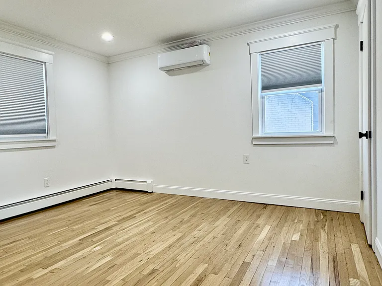 26 Norwich St #1 — Photo 10