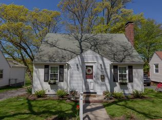 555 Poplar St, Roslindale, MA 02131