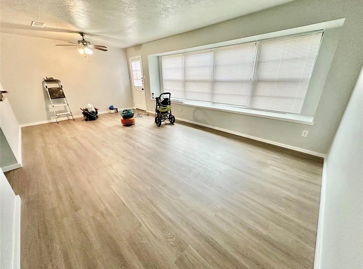 3 bed, 2.5 bath, 1518 sqft, $1,825 — Photo 3