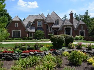 1225 Fox Glen Dr, Saint Charles, IL 60174