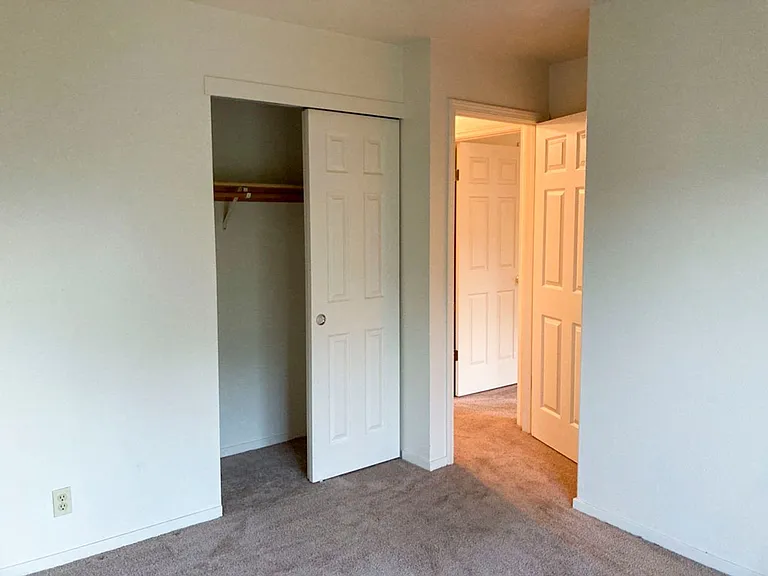 2025 Thiel Ave — Photo 18