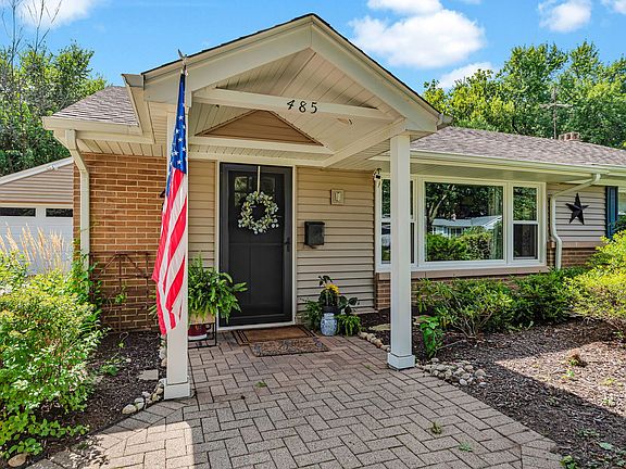4th image of 485 Porter Ave