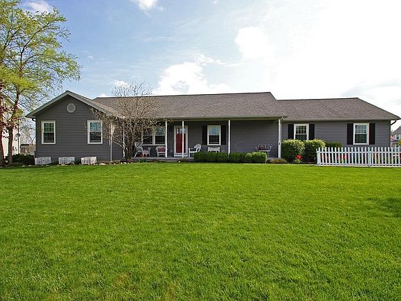 2nd image of 272 Stone Hedge Row Dr