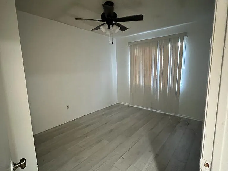 21930 Valerio St #9 — Photo 5